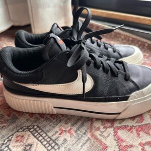 Nike Court Legacy Lift, Women's Black and White Sneakers